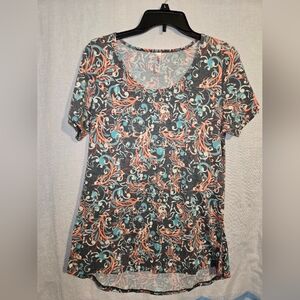 LuLaroe tunic style tee shirt